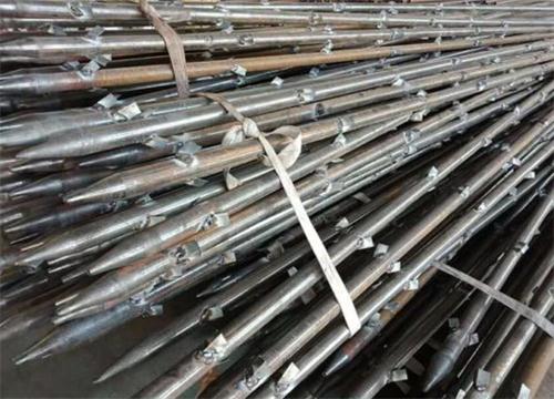 陈巴尔虎管棚钢花管加工