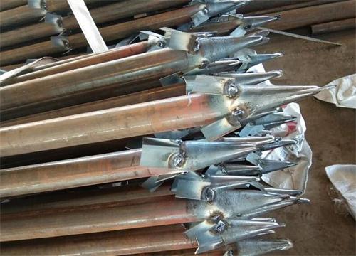 陈巴尔虎管棚钢花管