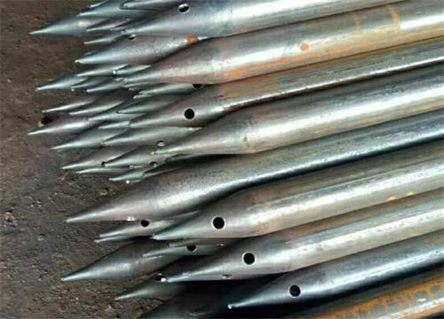 陈巴尔虎隧道钢花管现货